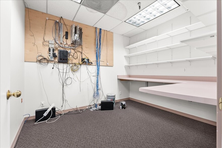 More Photos Of 2052 Prospector Ave, Park City Storefront Retail Office For Lease