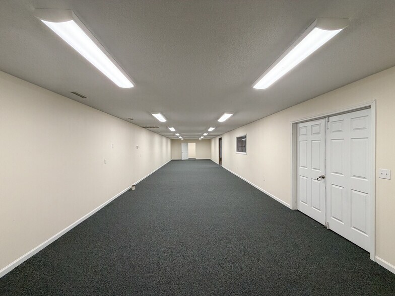 More Photos Of 144 Industrial Dr, Forest City Warehouse For Lease