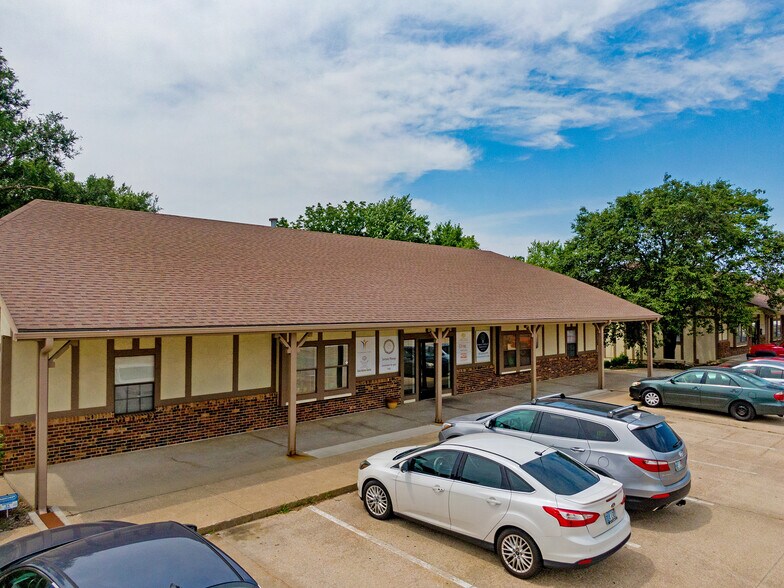 More Photos Of , Lawrence Office For Sale