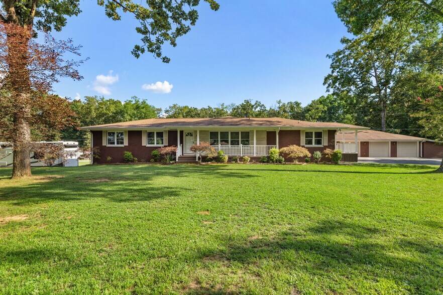More Photos Of 354 County Road 172, Florence Flex For Sale