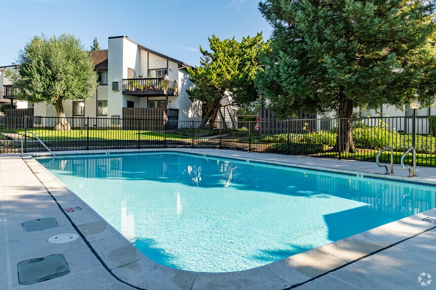 More Photos Of 1700 E Tabor Ave, Fairfield Apartments For Sale