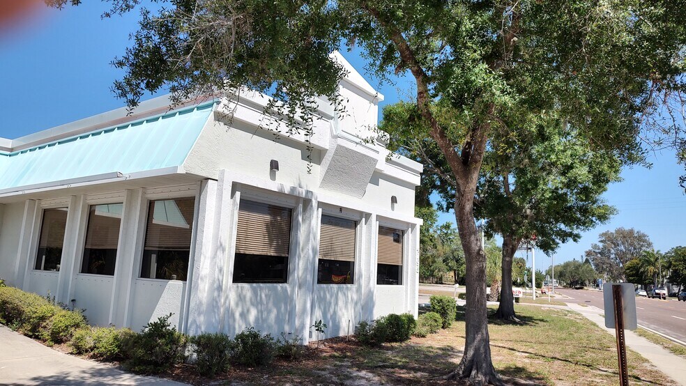More Photos Of 4195 N Tamiami Trl, Sarasota Fast Food For Sale