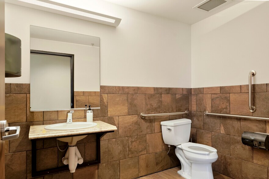 More Photos Of 20675 Niobrara Blvd, La Salle Land For Lease