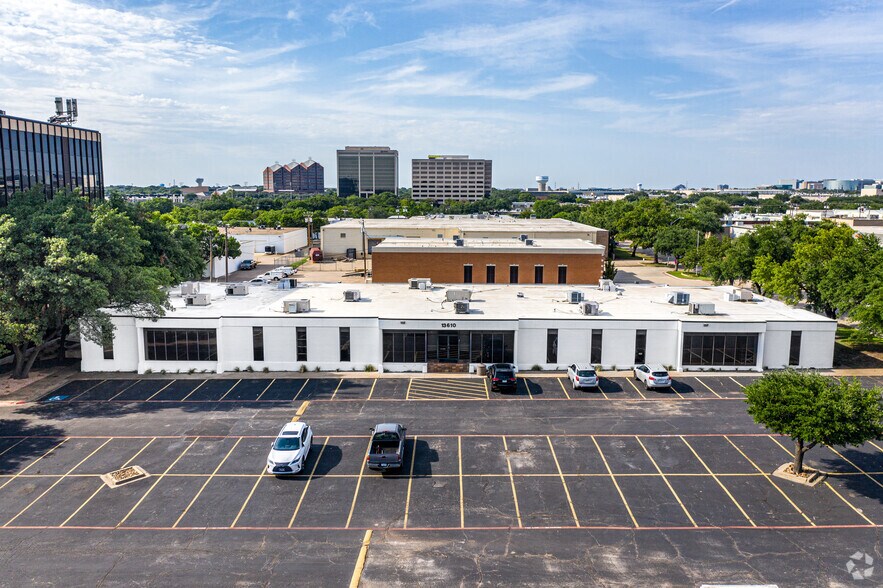 More Photos Of 13610 Midway Rd, Farmers Branch Medical For Lease