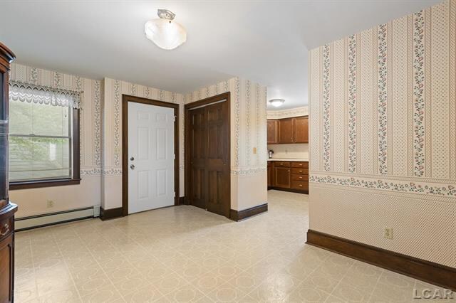More Photos Of 222 E Maumee St, Adrian Office Residential For Sale