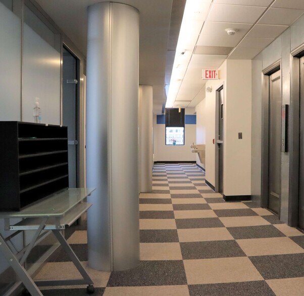 More Photos Of 4-6 Smithfield St, Pittsburgh Office For Lease