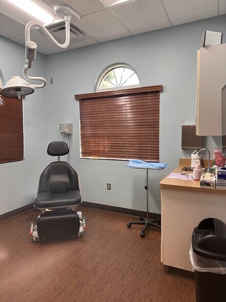 More Photos Of 5084 Villa Linde Pky, Flint Medical For Lease