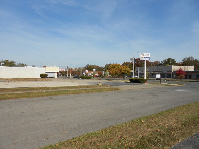 More Photos Of 216 Southland Dr, Lexington Land For Sale