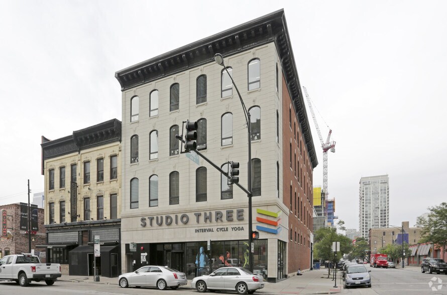 More Photos Of 646-648 N Clark St, Chicago Office For Lease