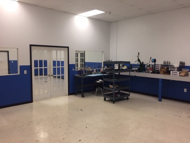 More Photos Of 1747 Independence Blvd, Sarasota Light Distribution For Lease