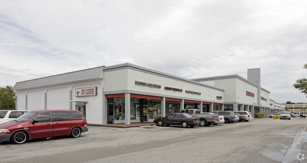 More Photos Of 5995-6081 W Sunrise Blvd, Sunrise Storefront Retail Office For Lease