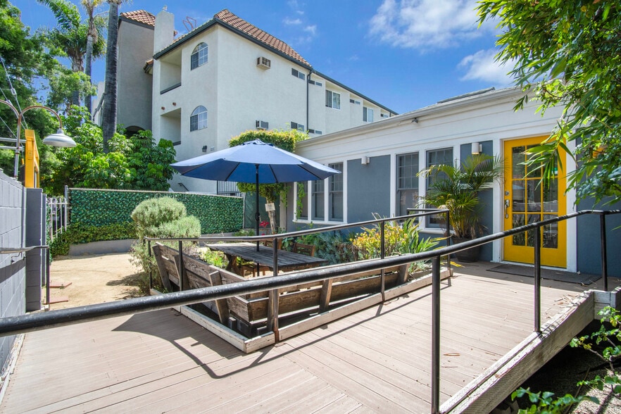 More Photos Of 4760 York Blvd, Los Angeles Office For Lease