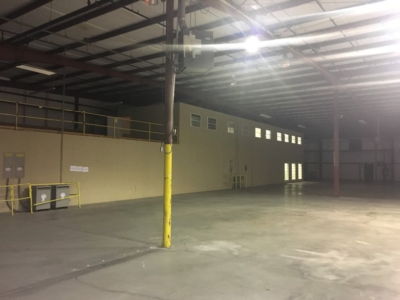 More Photos Of 420 Industrial Blvd, Baldwin Manufacturing For Sale