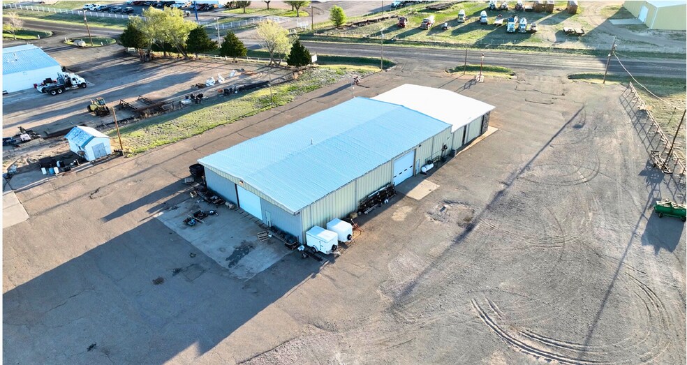 Primary Photo Of 7559 Farm to Market Road 119, Sunray Light Distribution For Sale