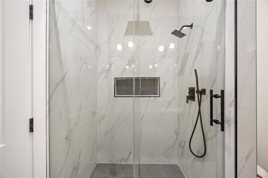 More Photos Of 8009 Cora st, Houston Multifamily For Sale