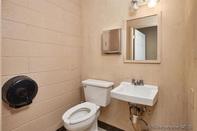 More Photos Of 3151 E Nationway, Cheyenne Freestanding For Lease