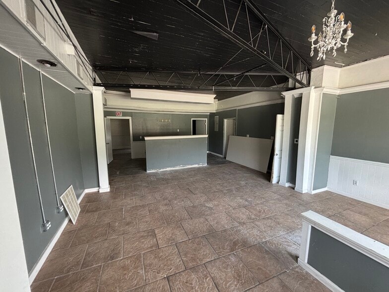 More Photos Of 6308 Highway 58, Harrison Freestanding For Sale