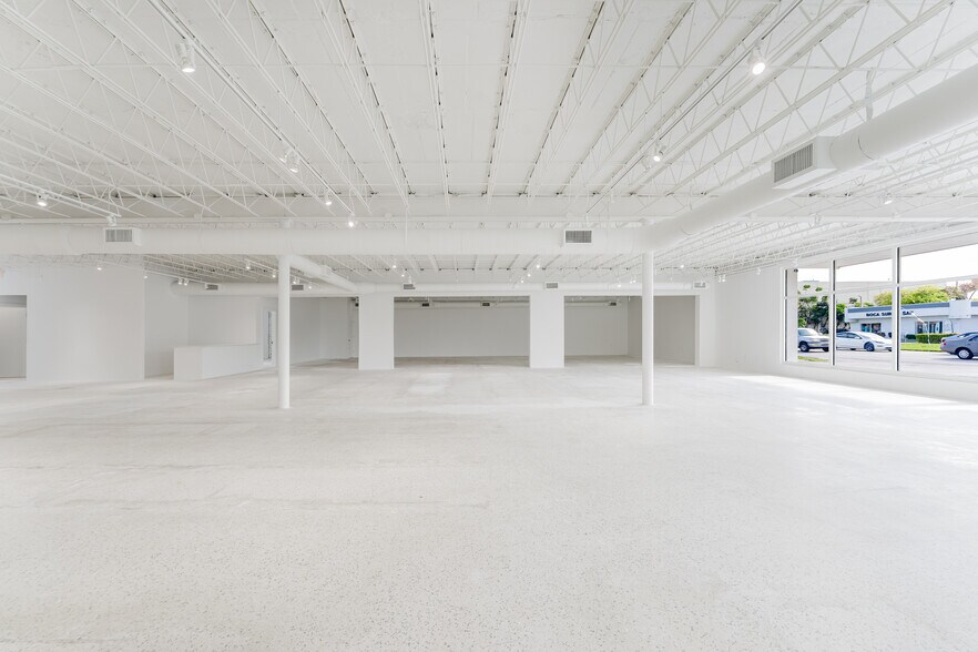 More Photos Of 3198 N Federal Hwy, Boca Raton Storefront Retail Office For Lease