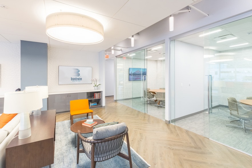 More Photos Of 8521 Leesburg Pike, Vienna Office For Lease