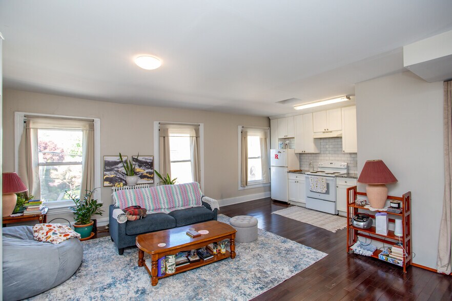 More Photos Of 45 Bridge St, Lambertville Storefront Retail Office For Sale