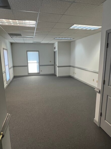 More Photos Of 2630 Beaver Ruin Rd, Norcross Medical For Sale