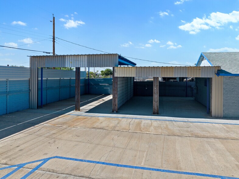 More Photos Of 1605 W Broadway Rd, Phoenix Warehouse For Sale