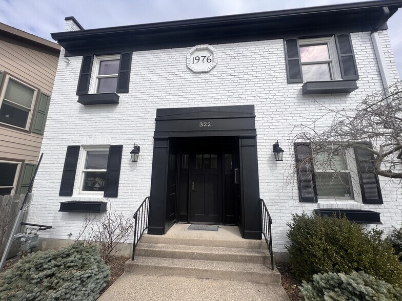 Primary Photo Of 322 E Main St, Batavia Office For Sale