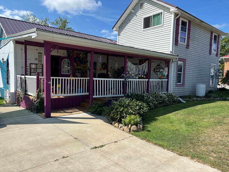 More Photos Of 203 S Main St, Crystal Storefront For Sale