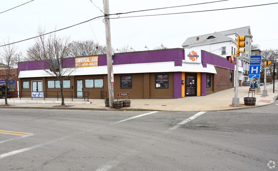 More Photos Of 322-326 Chelsea St, Chelsea Freestanding For Lease