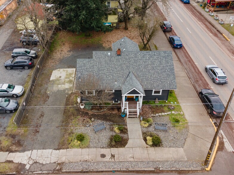 More Photos Of 1215 B St, Hood River Office For Sale