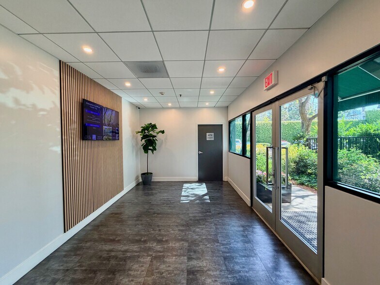 More Photos Of 10549-10555 Jefferson Blvd, Culver City Unknown For Lease