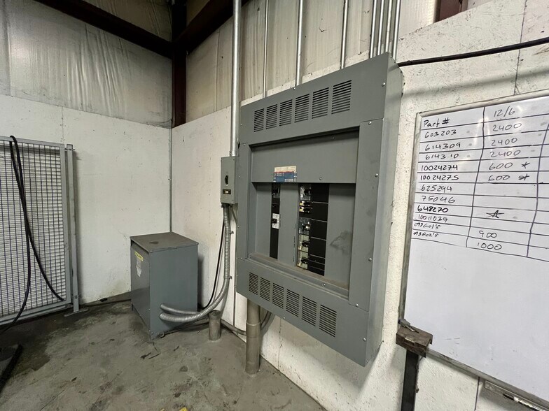 More Photos Of 1207 Butler St, Oxford Warehouse For Sale