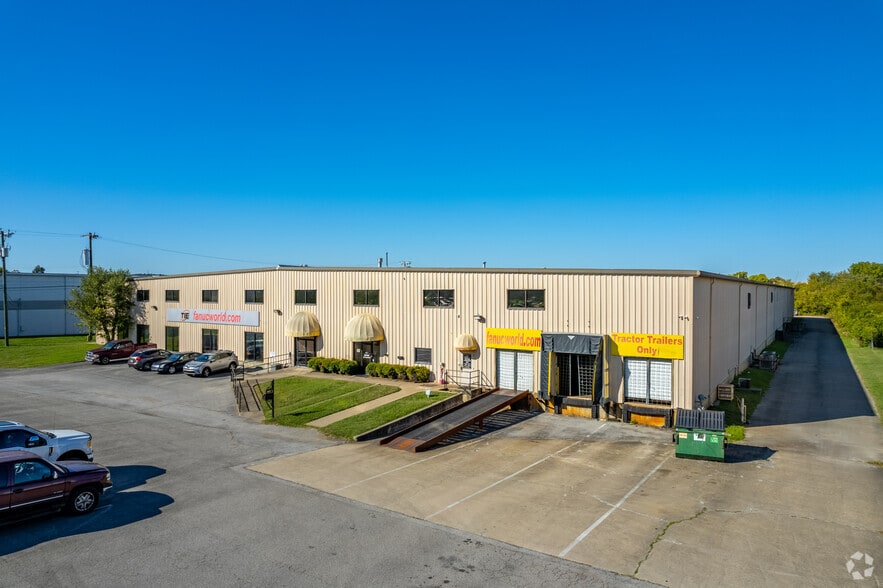 Primary Photo Of 1216 Heil Quaker Blvd, La Vergne Warehouse For Lease