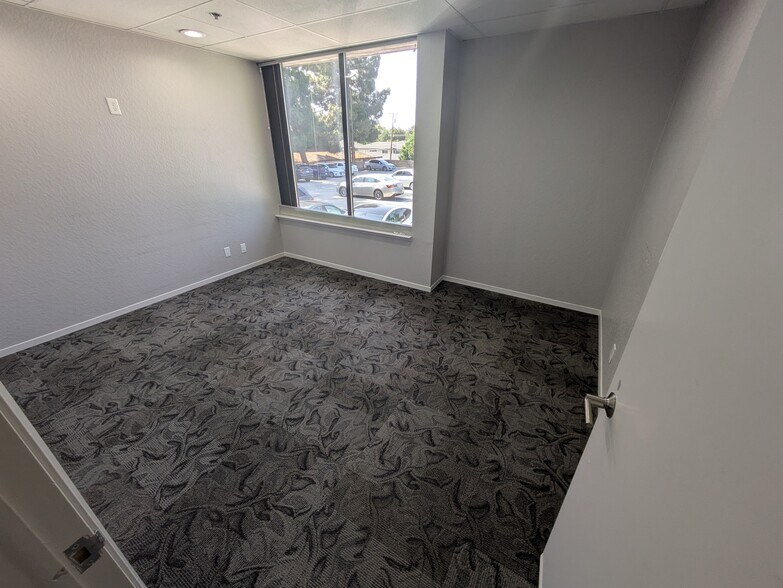 More Photos Of 2039 Forest Ave, San Jose Medical For Sale