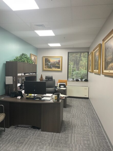 More Photos Of 101 Munson St, Greenfield Medical For Lease
