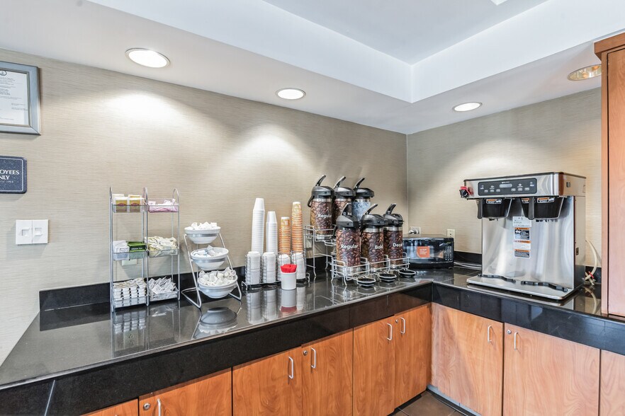 More Photos Of 7350 Williamson Blvd, Manassas Hotel For Sale