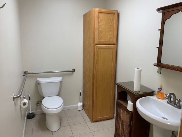 More Photos Of 93 W Fourth St, Suttons Bay Medical For Lease