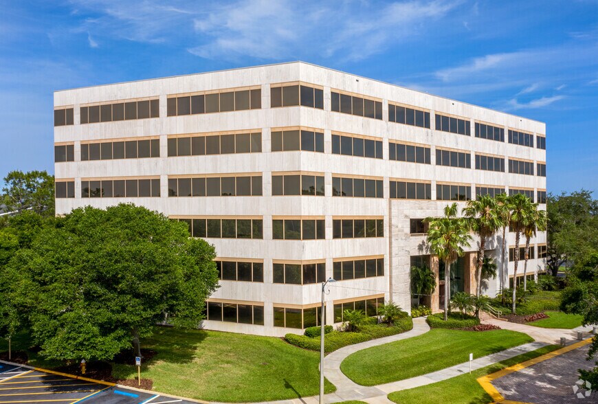 More Photos Of 311 Park Place Blvd, Clearwater Office For Lease