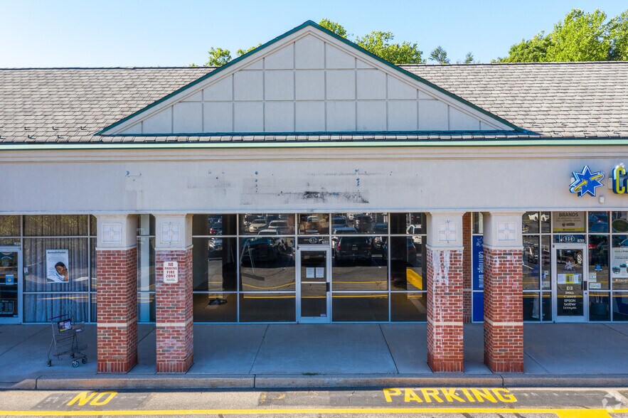 More Photos Of 814-860 Franklin Ave, Franklin Lakes Unknown For Lease