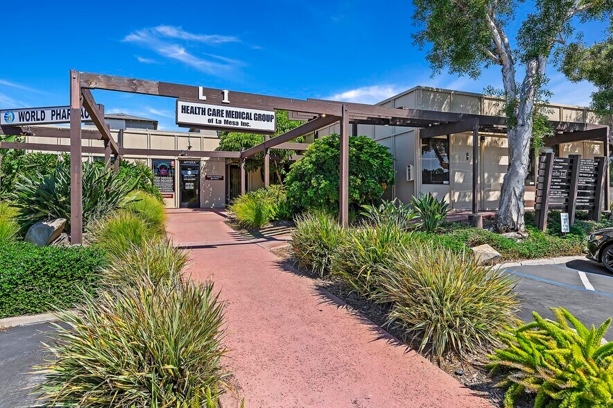 More Photos Of 7339 El Cajon Blvd, La Mesa Medical For Lease