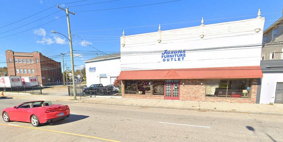 Primary Photo Of 663-697 Bank St, New London Freestanding For Lease