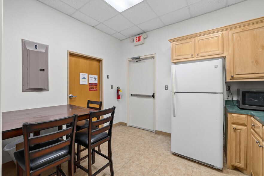 More Photos Of 2019 W Nolana Ave, McAllen Office For Sale