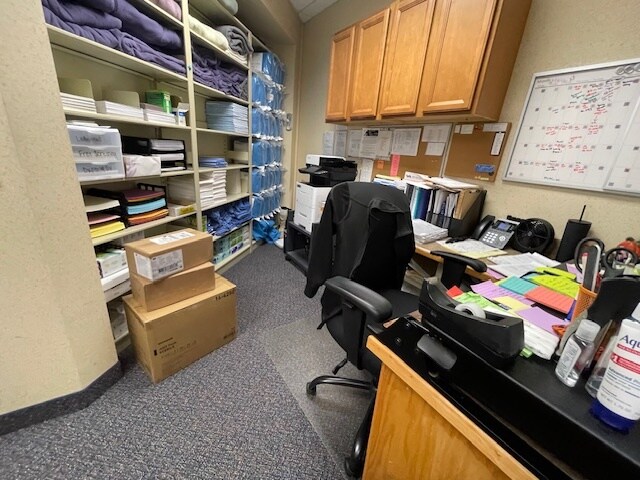 More Photos Of 5151 Gateway Blvd, Flint Medical For Sale