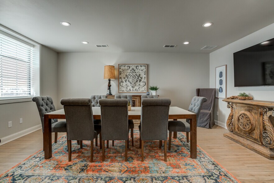 More Photos Of 604 E County Road 7200, Lubbock Office Residential For Sale