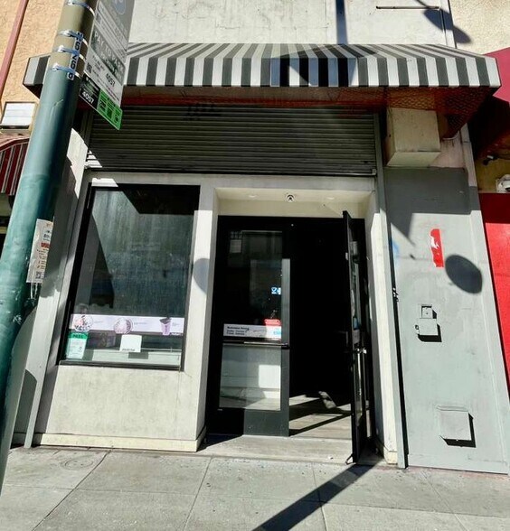 More Photos Of 362 8th St, Oakland Storefront For Sale