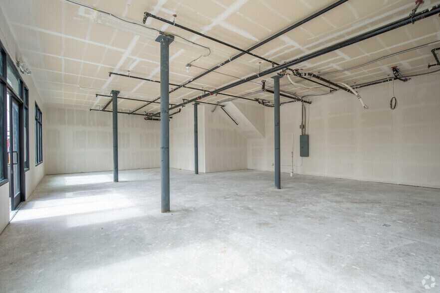 More Photos Of 2301 Market St, Oakland Storefront Retail Office For Sale