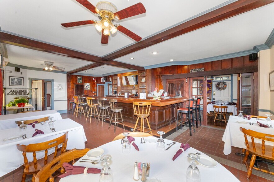 More Photos Of 3164 Main St, Green Lane Restaurant For Sale
