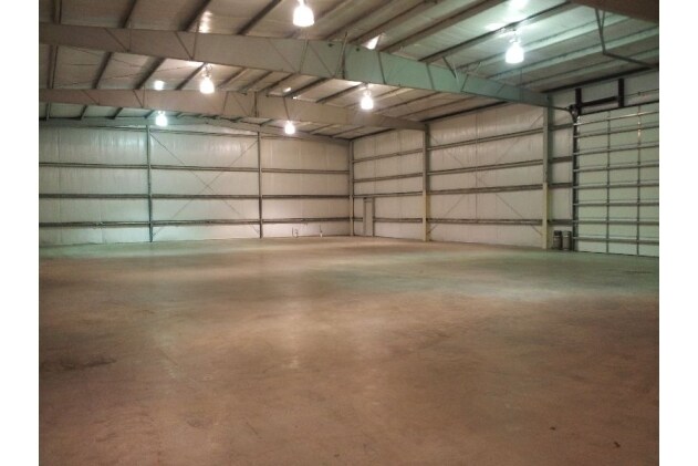 More Photos Of 7529 Blimp Base Rd, Hitchcock Warehouse For Lease