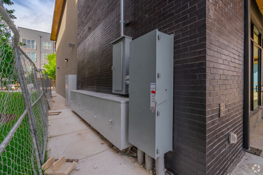 More Photos Of 227 E Cevallos, San Antonio Restaurant For Lease