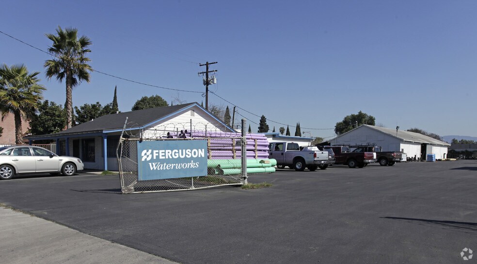 More Photos Of 1315-1317 N Santiago St, Santa Ana Service For Lease